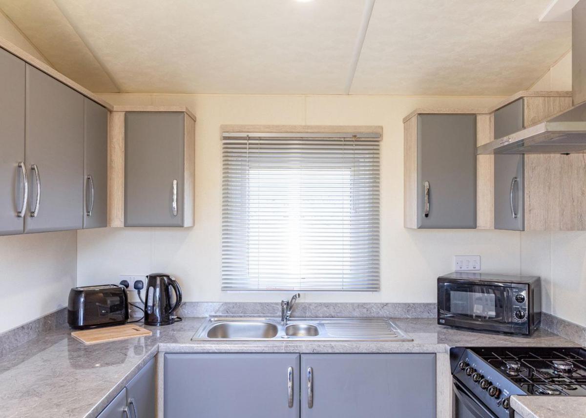 Great Harlow Views Newby  Exterior photo