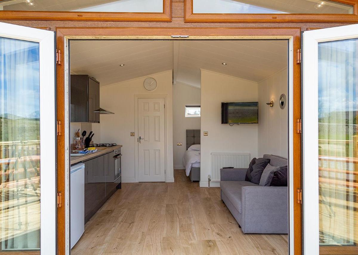 Great Harlow Views Newby  Exterior photo