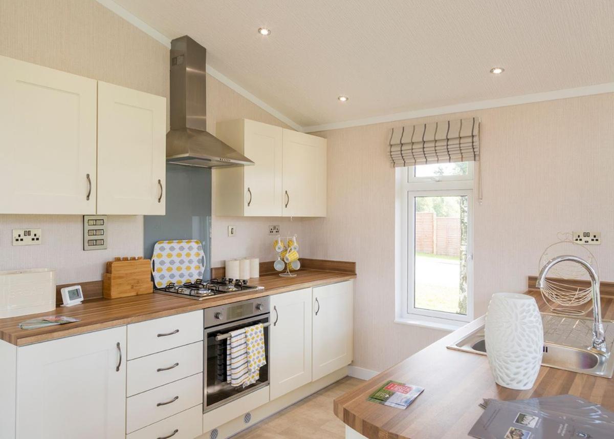 Great Harlow Views Newby  Exterior photo