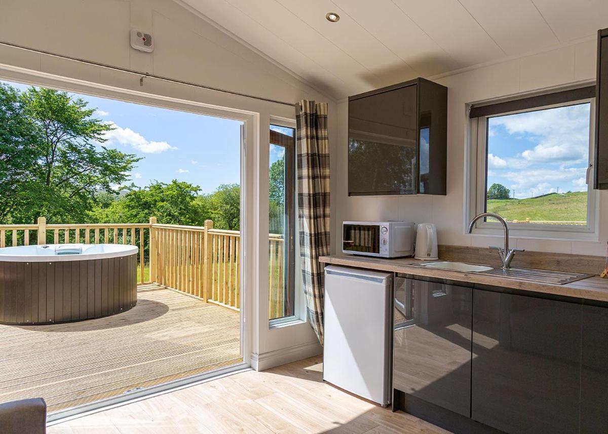 Great Harlow Views Newby  Exterior photo